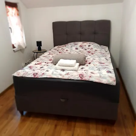 Apartman Magdalena Knin Zewnętrze zdjęcie